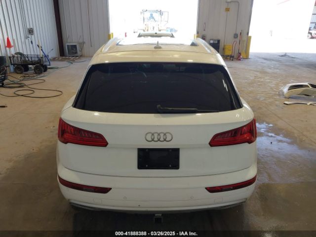 WA1BNAFY4J2198014 Audi Q5 2.0t Premium/2.0t Tech Premium