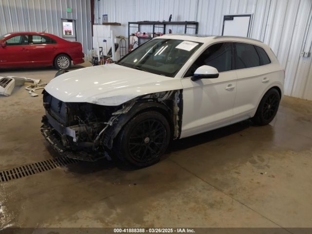 WA1BNAFY4J2198014 Audi Q5 2.0t Premium/2.0t Tech Premium