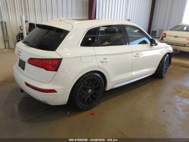 WA1BNAFY4J2198014 Audi Q5 2.0t Premium/2.0t Tech Premium