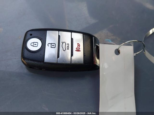 3KPFL4A70HE054650 KIA FORTE S