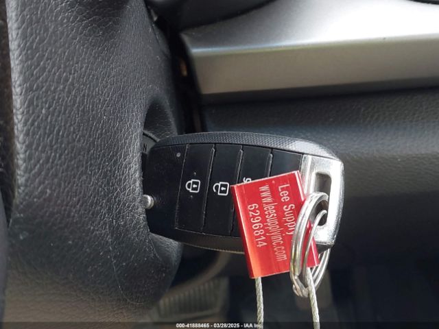 3KPA24AB5KE202137 KIA RIO S