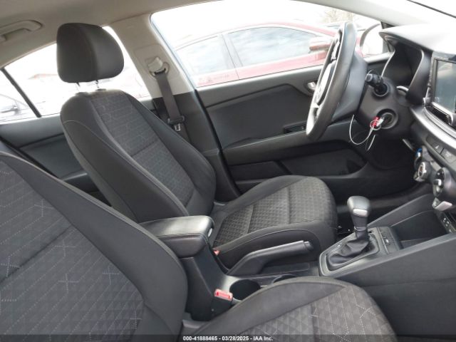 3KPA24AB5KE202137 KIA RIO S