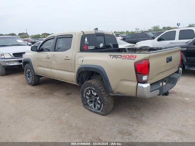 3TMCZ5AN7JM159994 Toyota Tacoma Trd Off Road