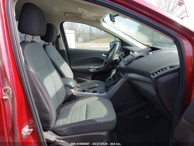 1FMCU9GX8GUB34522 Ford ESCAPE SE