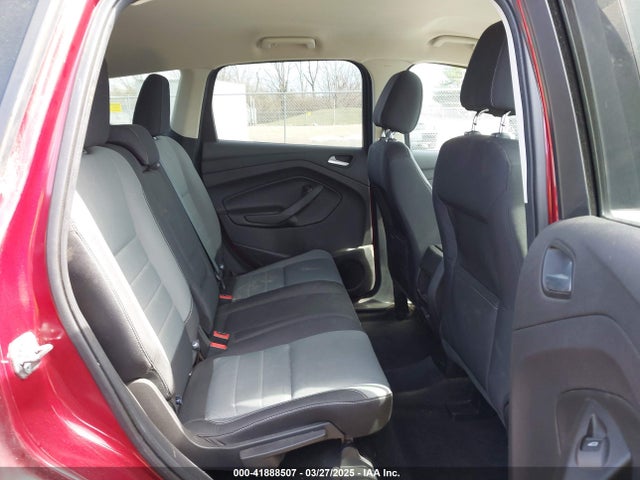 1FMCU9GX8GUB34522 Ford ESCAPE SE