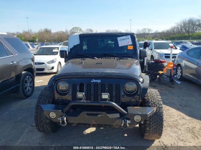 1C4BJWEG1FL728755 Jeep Wrangler Unlimited Sahara