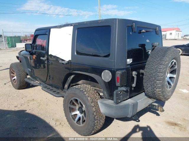 1C4BJWEG1FL728755 Jeep Wrangler Unlimited Sahara