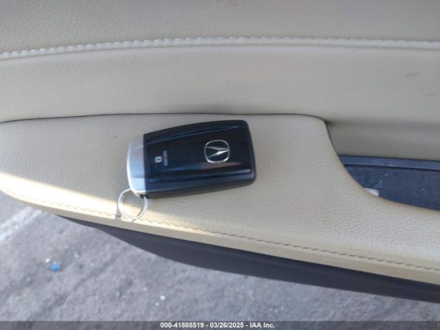 19UDE2F76HA016830 Acura Ilx Premium Package/technology Plus Package