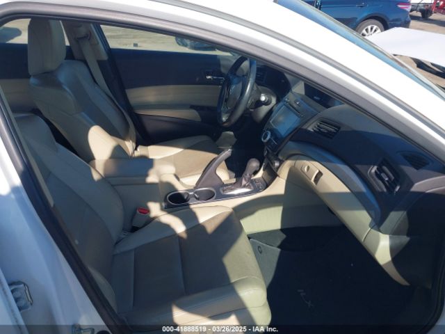 19UDE2F76HA016830 Acura Ilx Premium Package/technology Plus Package