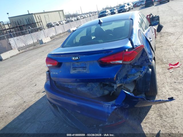 3KPFK4A70JE284763 KIA FORTE LX
