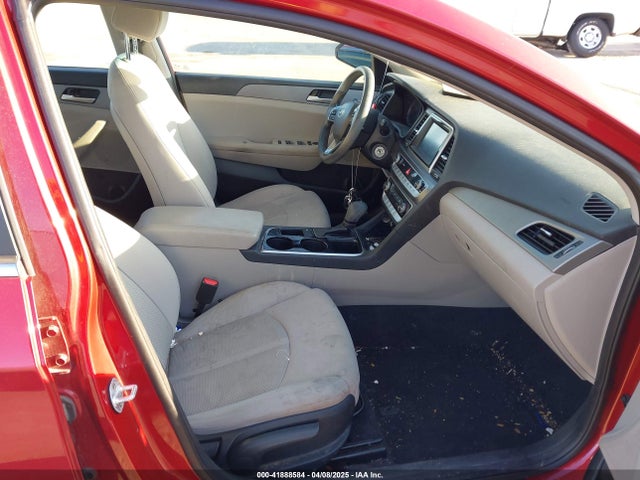 5NPE24AF4JH615682 Hyundai SONATA SE