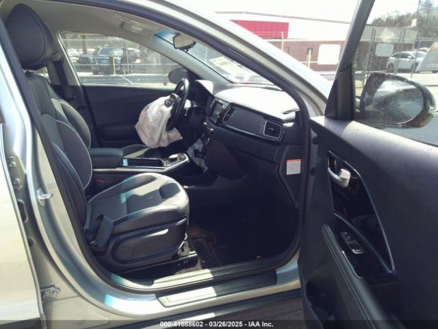 2019 KIA NIRO EV KNDCC3LG4K5014875 Photo 4