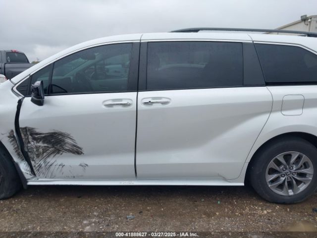 5TDYRKEC9PS155998 Toyota SIENNA XLE