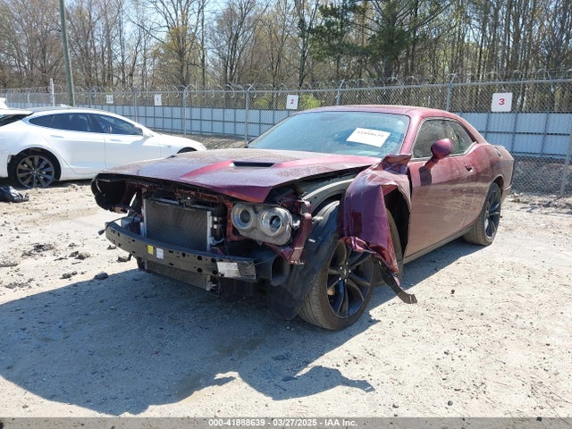 2C3CDZAG1JH142120 Dodge Challenger Sxt