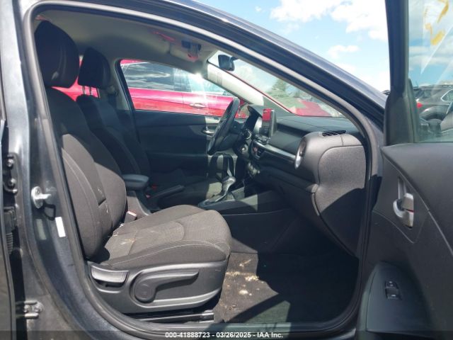 3KPF24AD6ME310406 KIA FORTE FE
