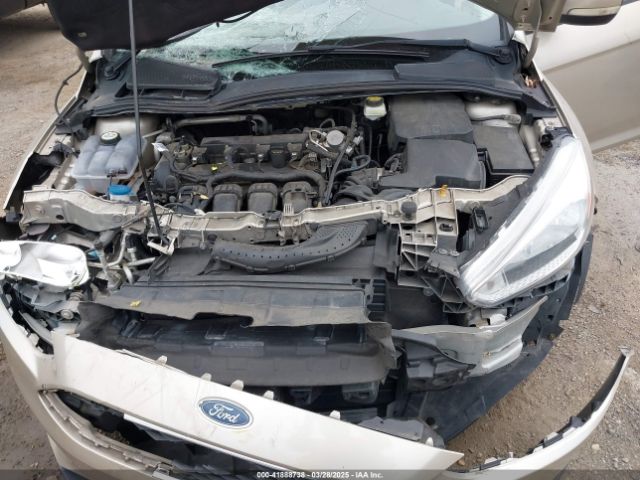 1FADP3F28HL252411 Ford FOCUS SE