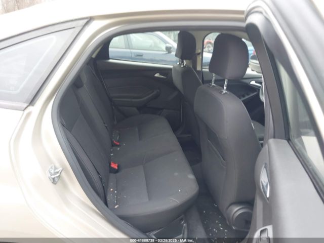 1FADP3F28HL252411 Ford FOCUS SE