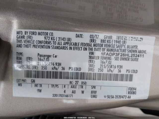 1FADP3F28HL252411 Ford FOCUS SE