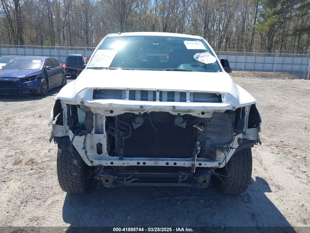 5TFEY5F12EX168183 Toyota Tundra Sr5 5.7l V8
