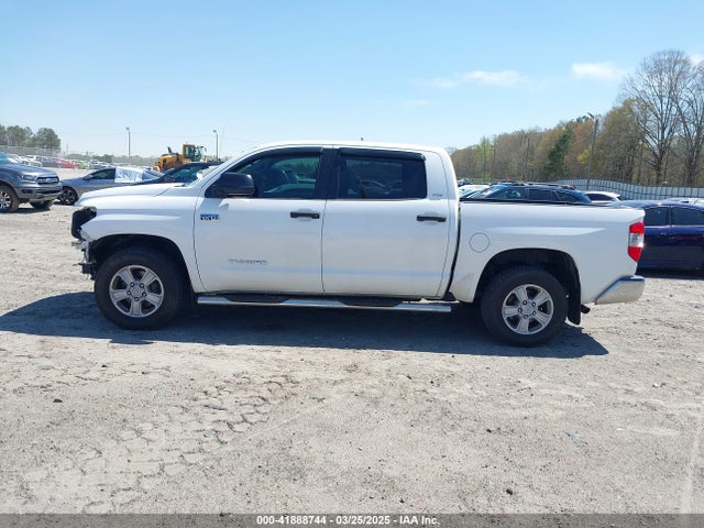 5TFEY5F12EX168183 Toyota Tundra Sr5 5.7l V8