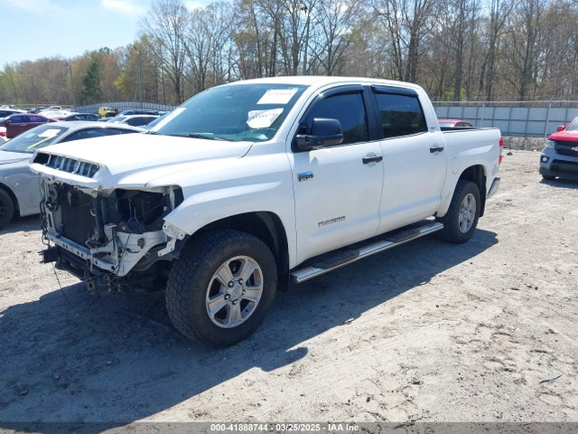 5TFEY5F12EX168183 Toyota Tundra Sr5 5.7l V8