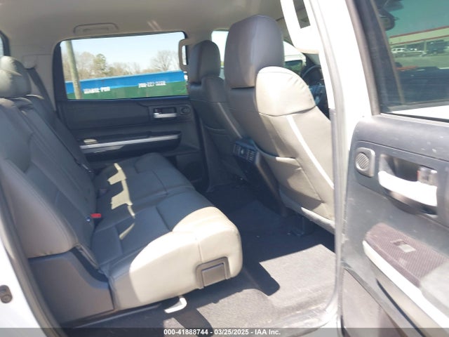 5TFEY5F12EX168183 Toyota Tundra Sr5 5.7l V8