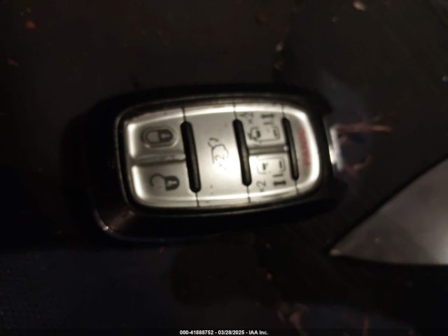 2C4RC1DGXHR502480 Chrysler Pacifica Touring