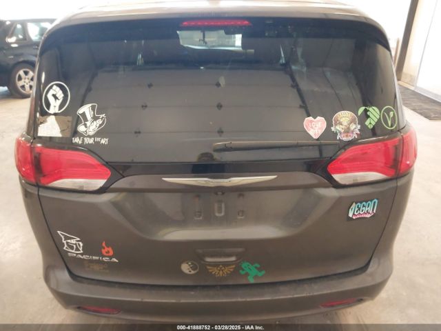 2C4RC1DGXHR502480 Chrysler Pacifica Touring