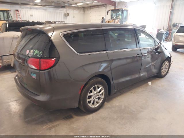 2C4RC1DGXHR502480 Chrysler Pacifica Touring