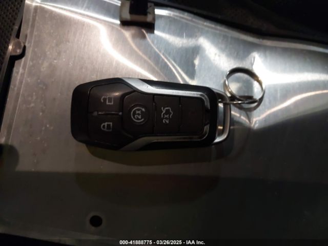 5LMTJ2AH0FUJ28744 Lincoln MKC