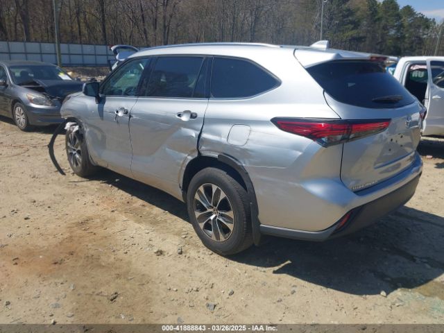 5TDGZRBH1MS526460 Toyota Highlander Xle