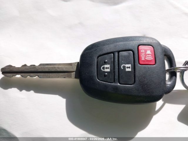 JTMZFREV7FD055240 Toyota RAV4 LE