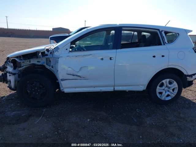 JTMZFREV7FD055240 Toyota RAV4 LE