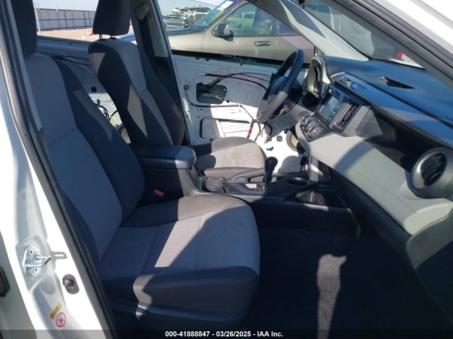 JTMZFREV7FD055240 Toyota RAV4 LE