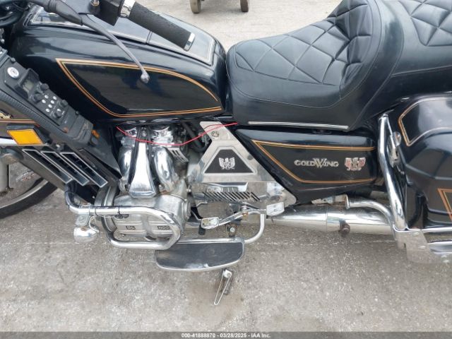 1982 HONDA GL1100 1HFSC0218CA207794 Photo 8