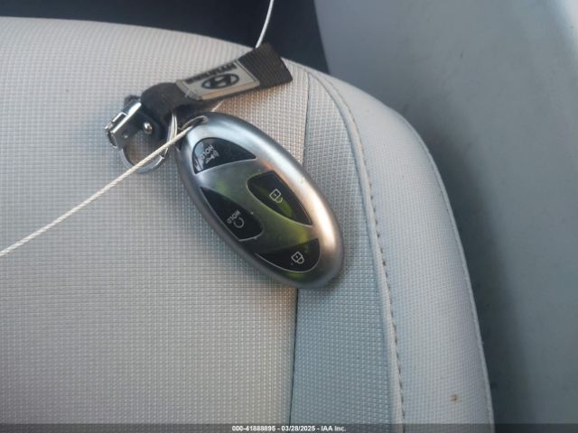 KM8HB3AB1RU050275 Hyundai Kona Sel