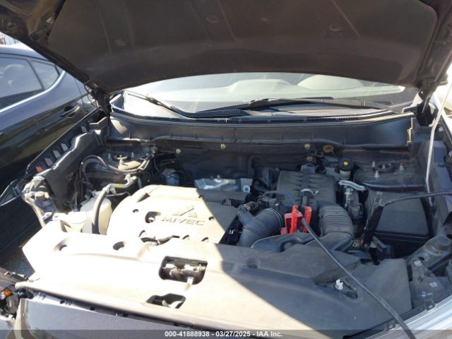 JA4AP3AU7HZ031959 Mitsubishi Outlander Sport 2.0 Es
