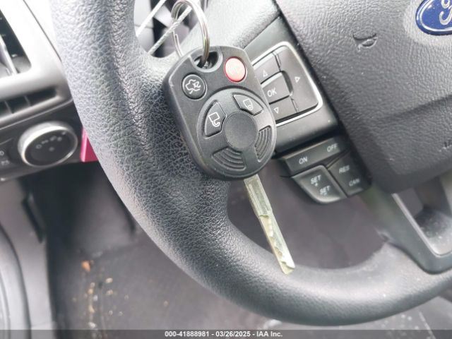 1FADP3H22HL210202 Ford FOCUS SEL