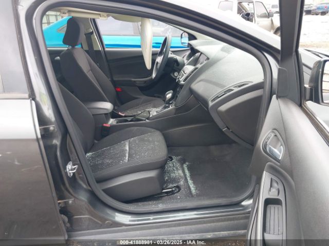 1FADP3H22HL210202 Ford FOCUS SEL