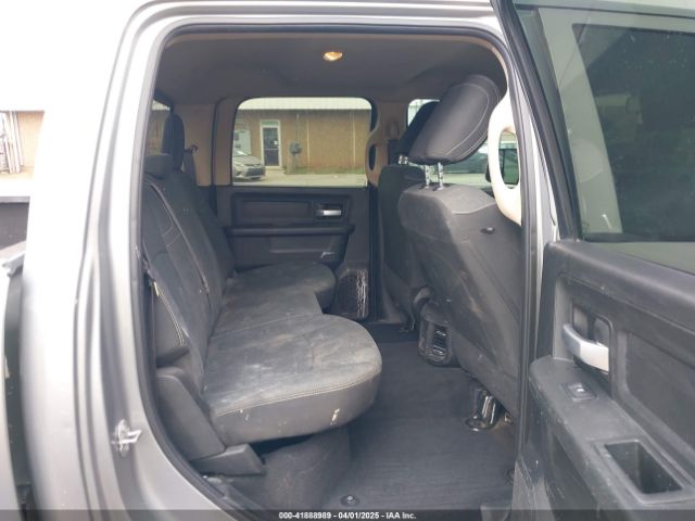 3C6UR5HL9KG641236 RAM 2500 Tradesman  4x4 8' Box
