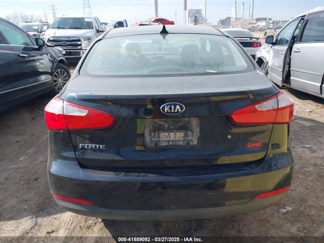KNAFK4A66F5341474 KIA FORTE LX