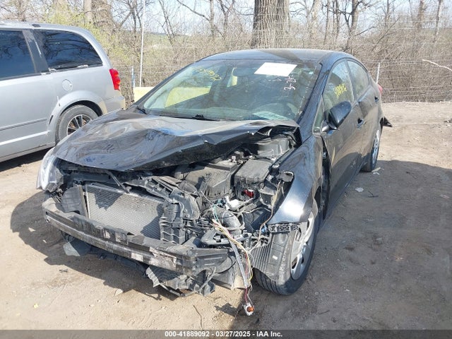 KNAFK4A66F5341474 KIA FORTE LX