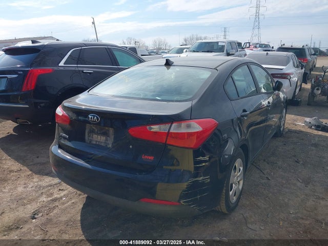 KNAFK4A66F5341474 KIA FORTE LX