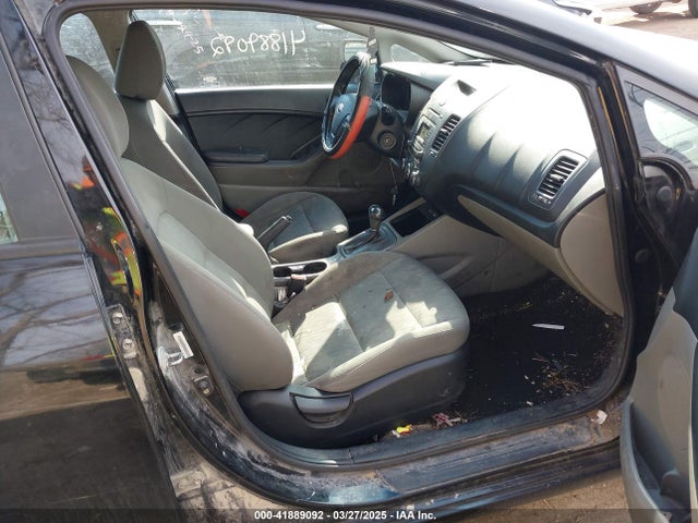 KNAFK4A66F5341474 KIA FORTE LX