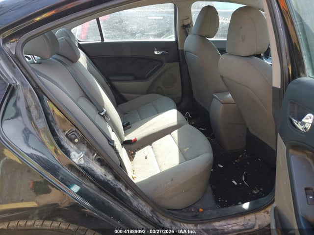 KNAFK4A66F5341474 KIA FORTE LX