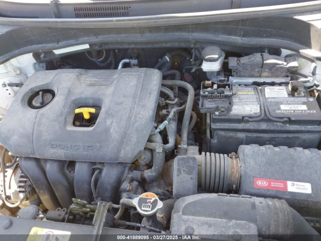 KNDJ23AU8L7003306 KIA Soul X-line