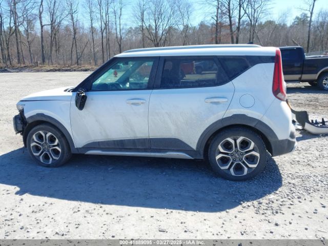 KNDJ23AU8L7003306 KIA Soul X-line
