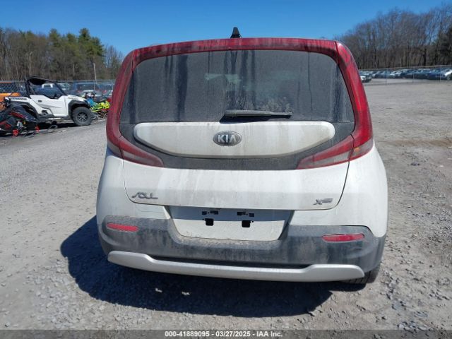 KNDJ23AU8L7003306 KIA Soul X-line