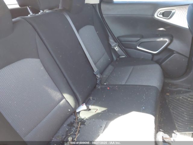 KNDJ23AU8L7003306 KIA Soul X-line
