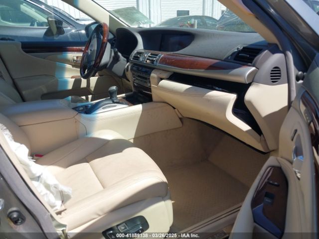 2016 LEXUS LS 460 JTHBL5EF6G5140480 Photo 4